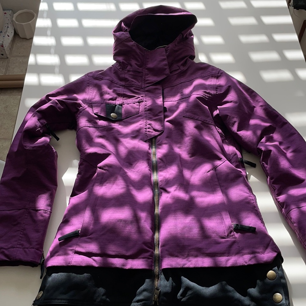686 Snowboarding Jacket
